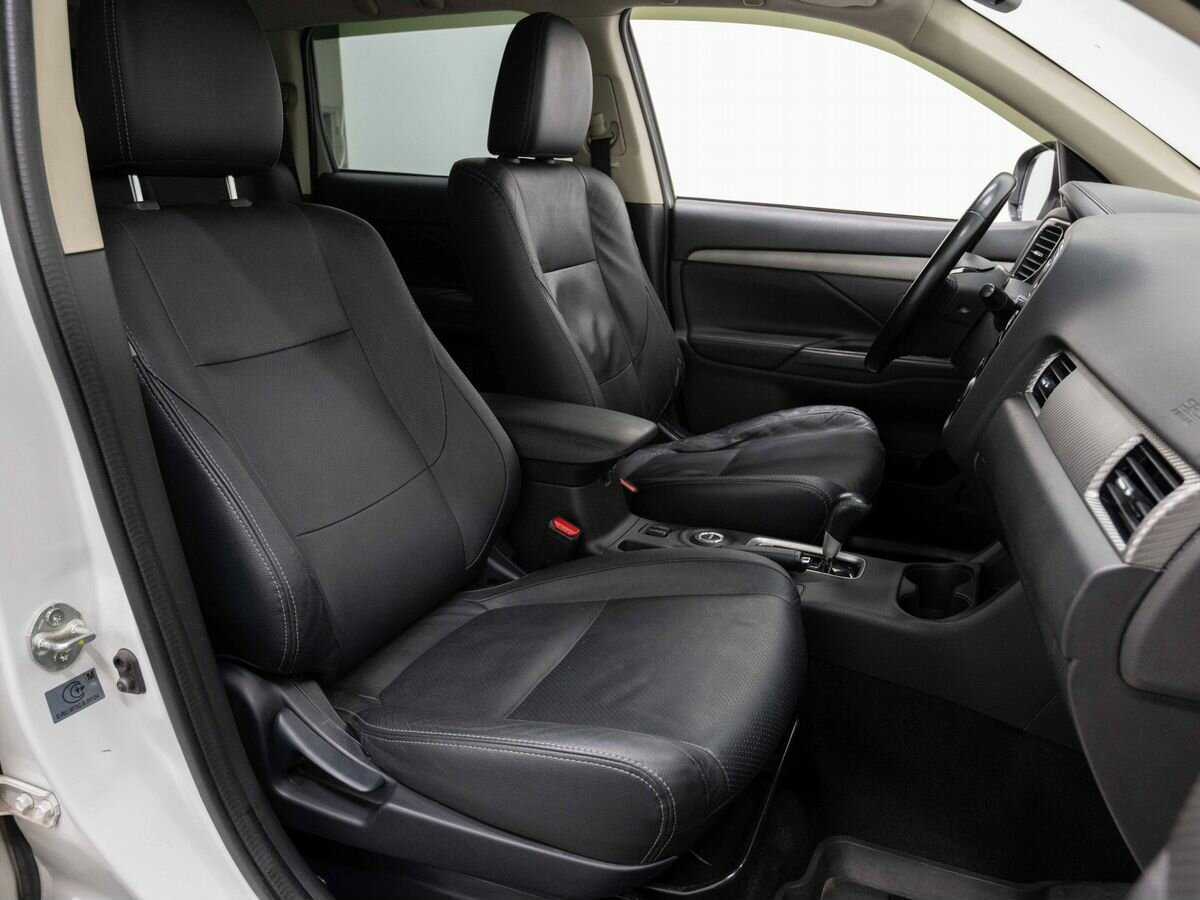 Mitsubishi Outlander, 2015 - Фото №13