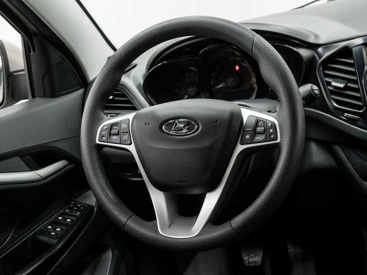 Lada (ВАЗ) Vesta SW, 2019 - Фото №11