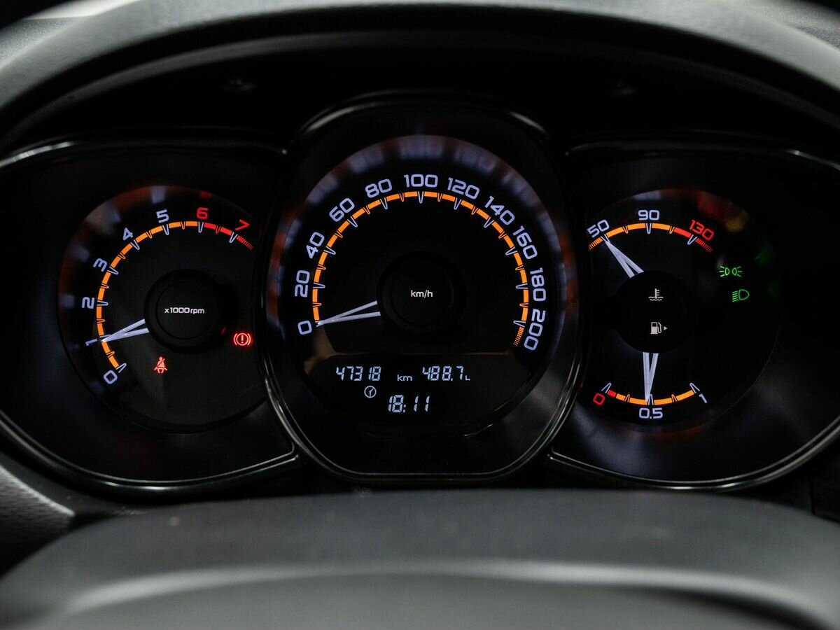 Lada (ВАЗ) Vesta SW, 2019 - Фото №20