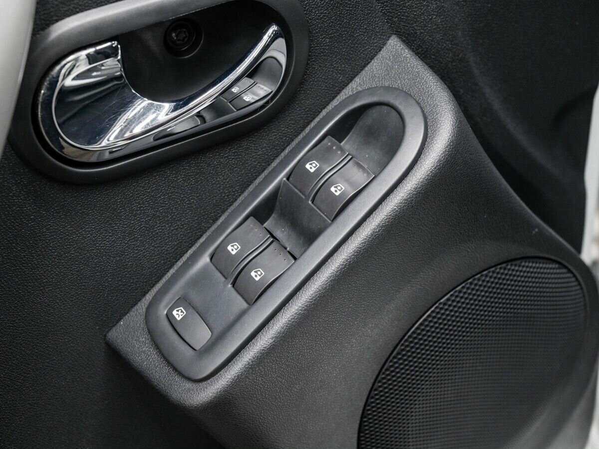 Nissan Terrano, 2015 - Фото №15