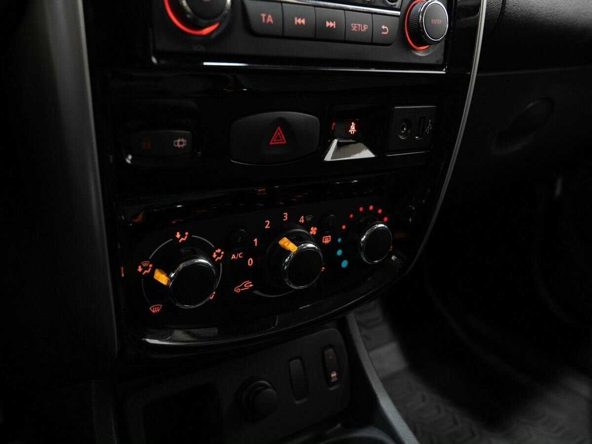 Nissan Terrano, 2015 - Фото №17