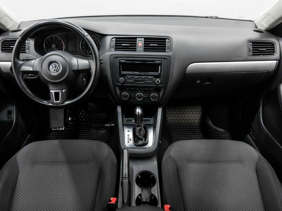 Volkswagen Jetta, 2012 - Фото №10