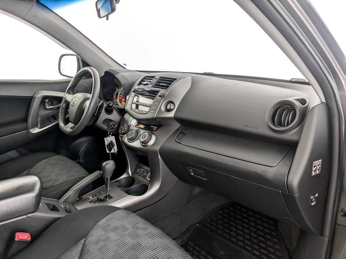 Toyota RAV4, 2012 - Фото №10