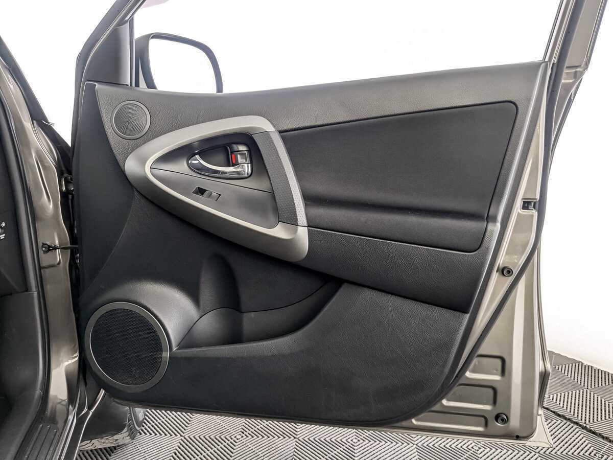 Toyota RAV4, 2012 - Фото №23