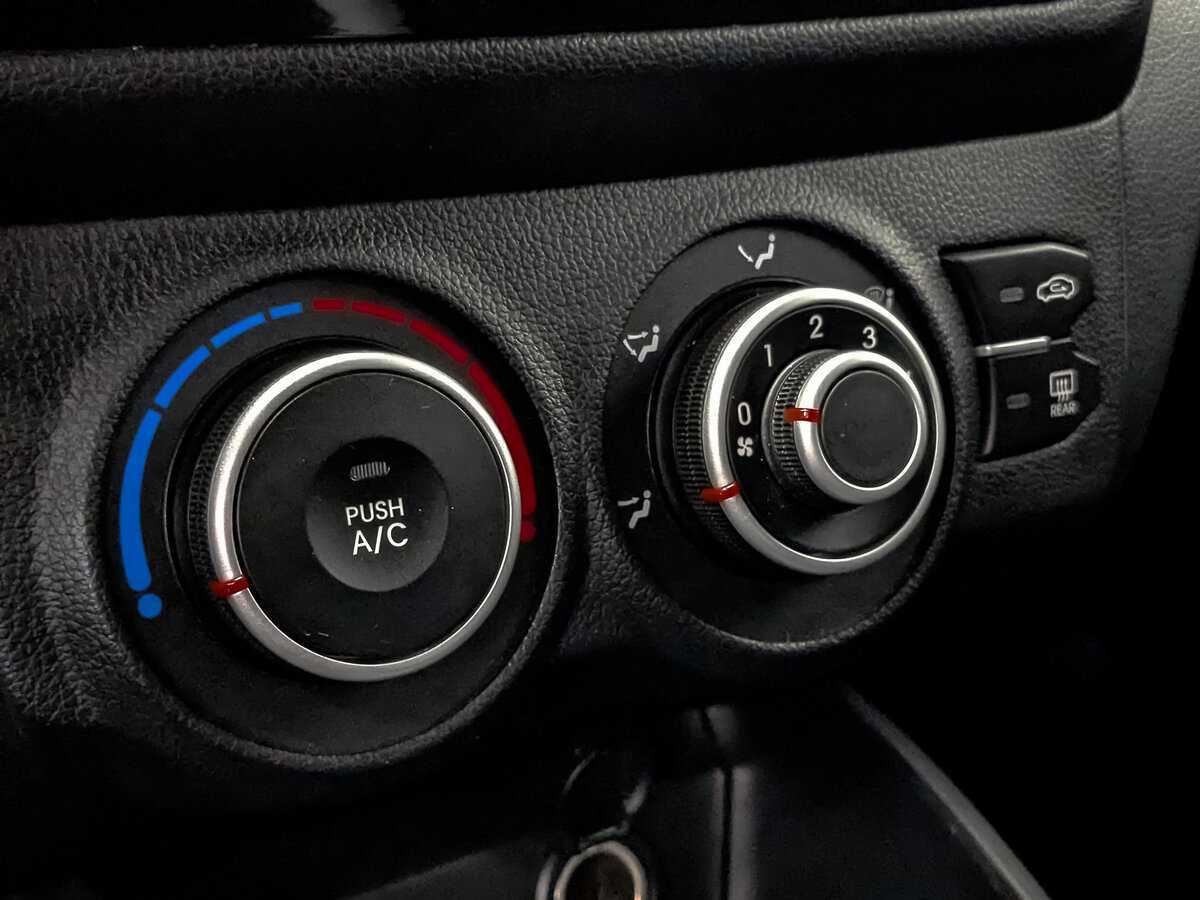 Kia Rio, 2012 - Фото №20