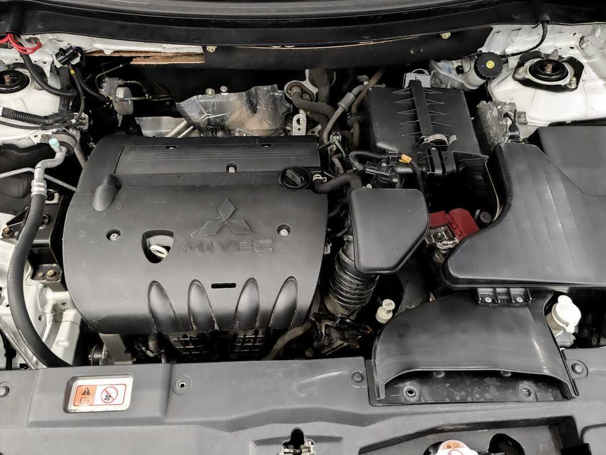 Mitsubishi Outlander, 2015 - Фото №8