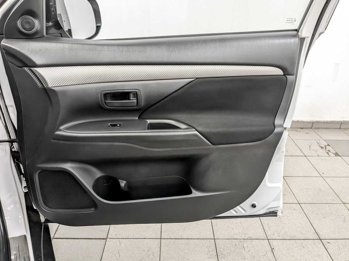 Mitsubishi Outlander, 2015 - Фото №23