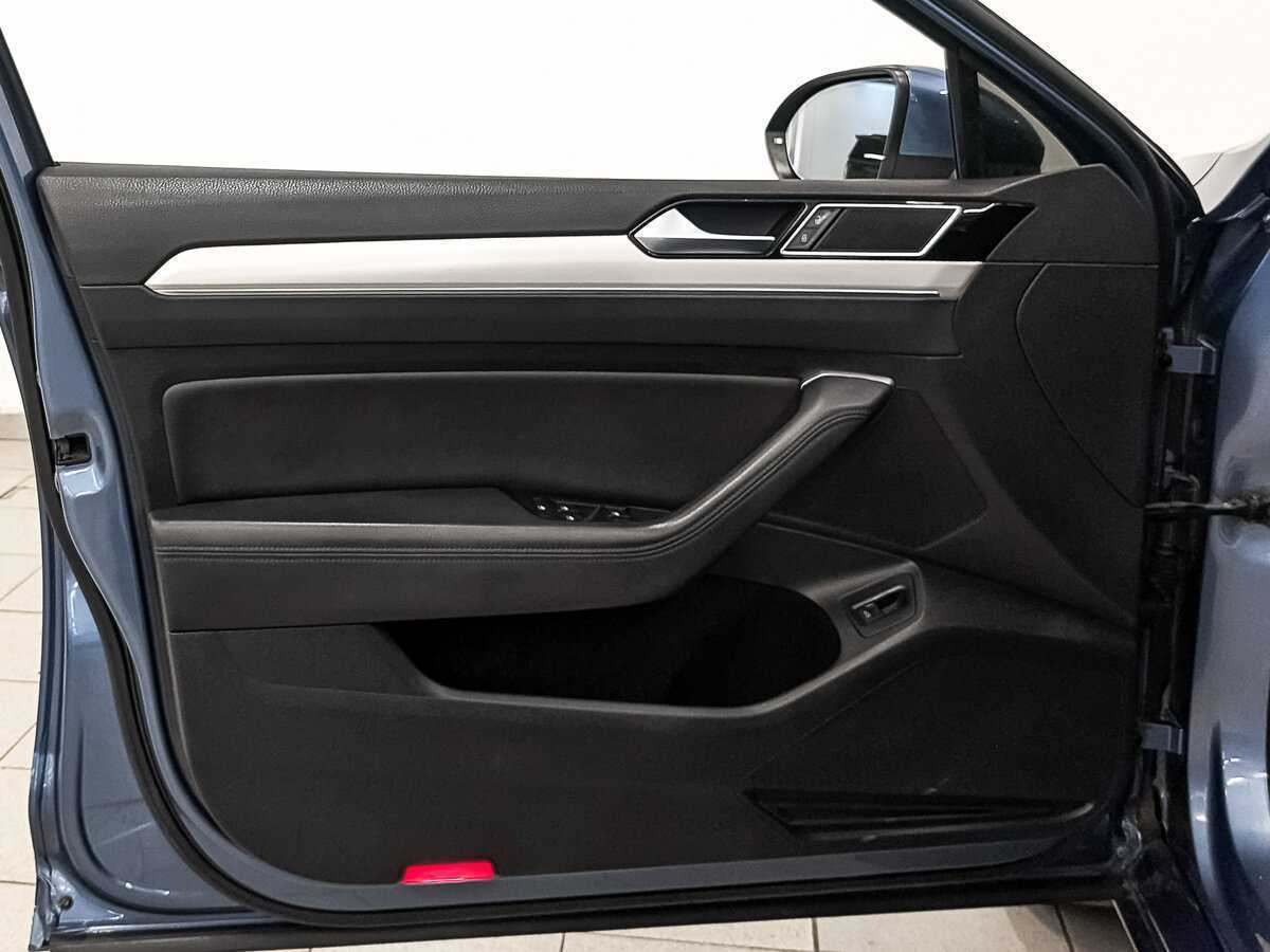 Volkswagen Passat, 2015 - Фото №18