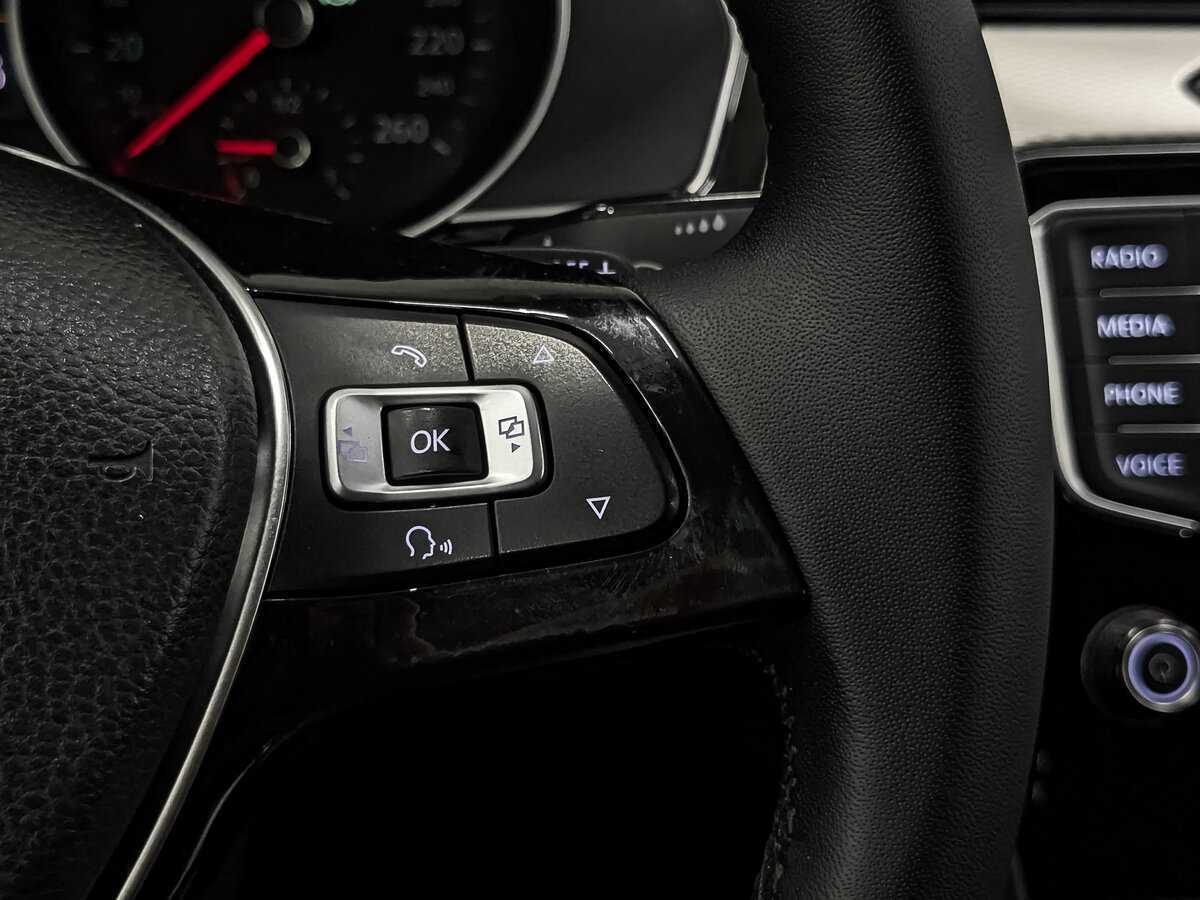 Volkswagen Passat, 2015 - Фото №28