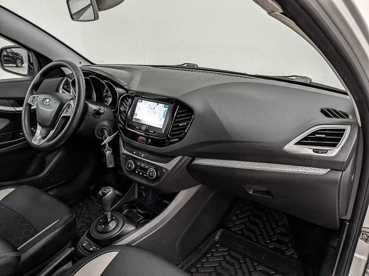 Lada (ВАЗ) Vesta SW Cross, 2018 - Фото №12