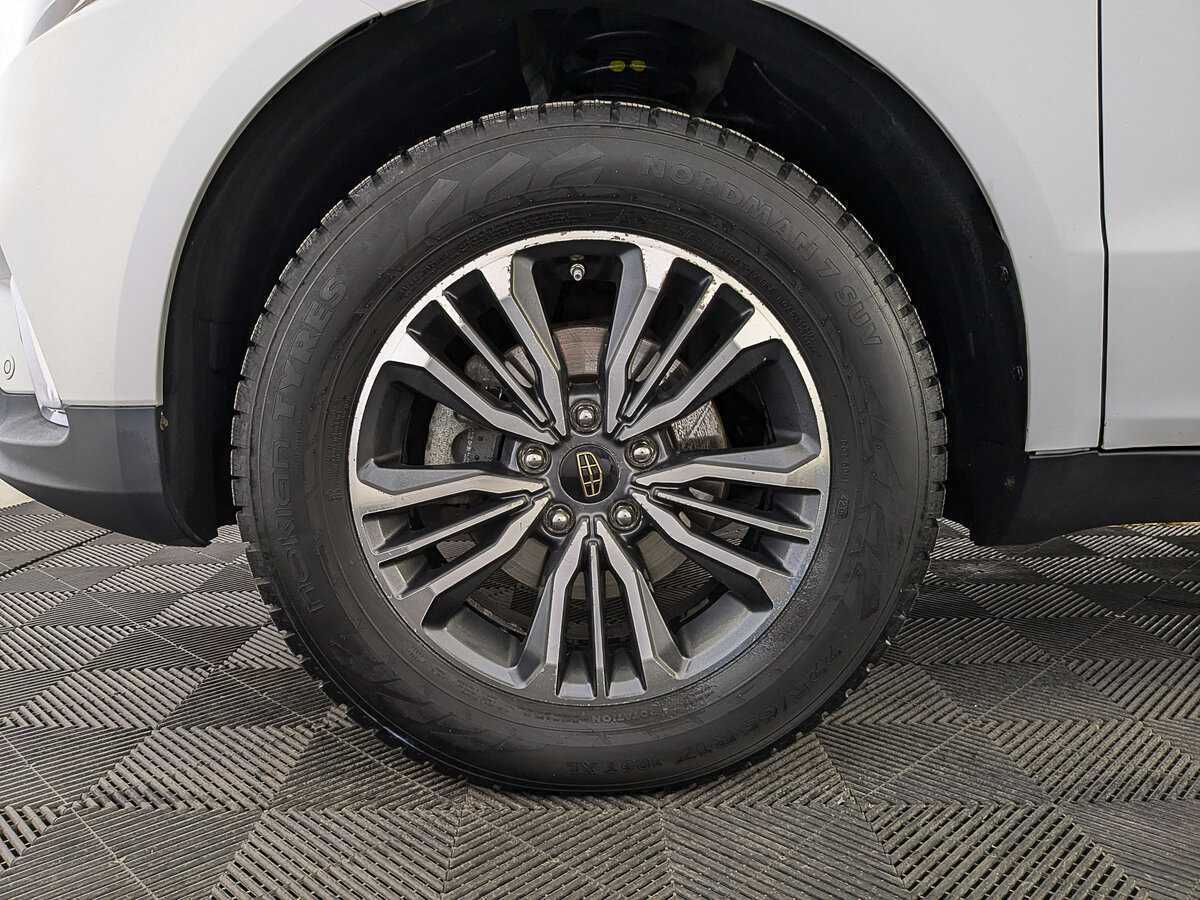 Geely Emgrand X7, 2018 - Фото №11