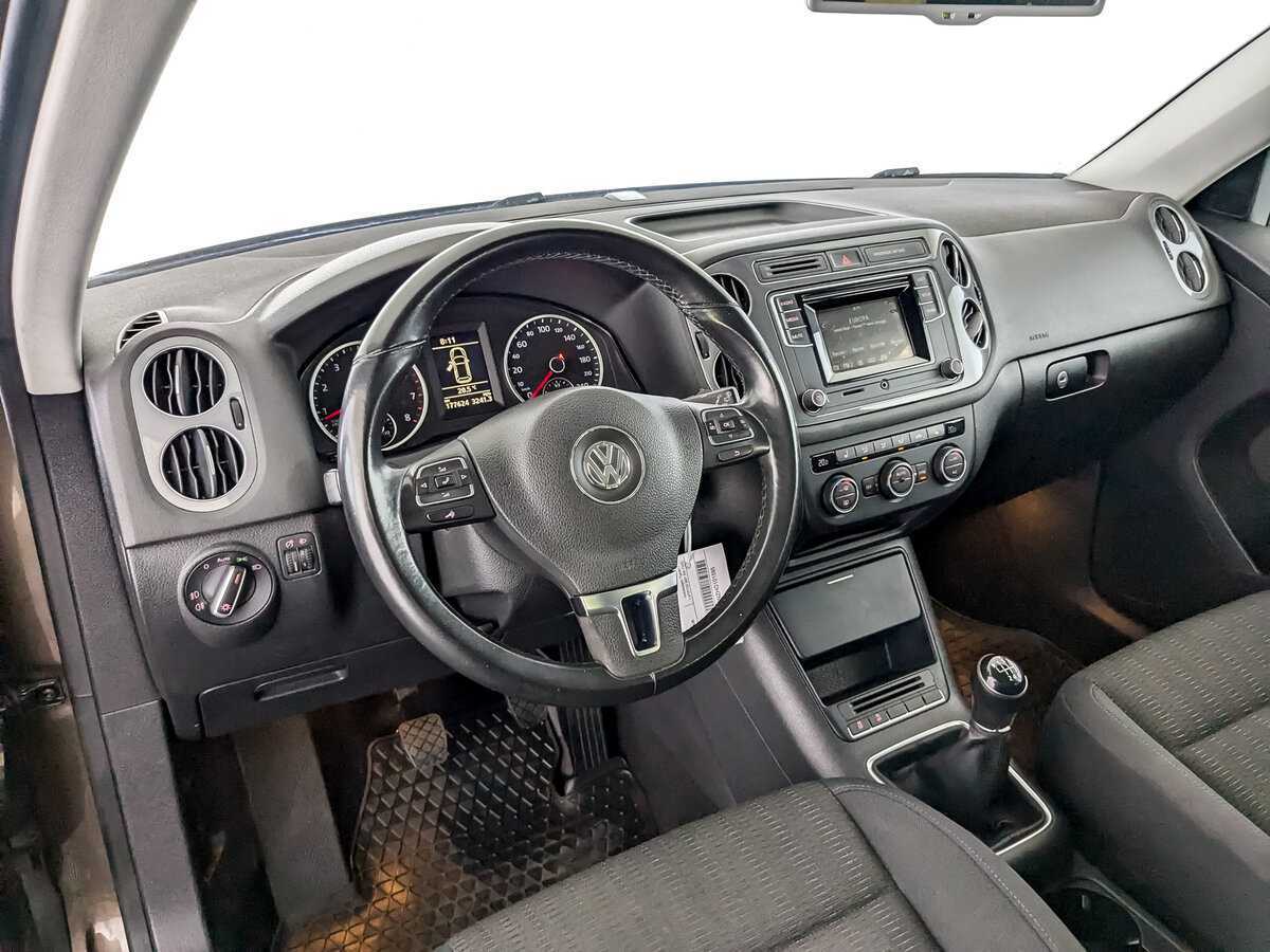 Volkswagen Tiguan, 2016 - Фото №15