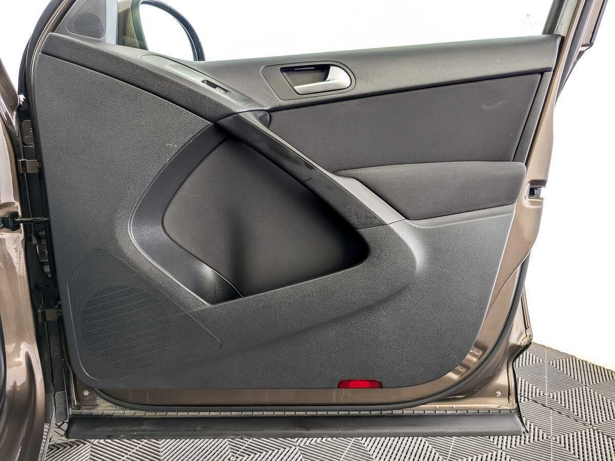 Volkswagen Tiguan, 2016 - Фото №23