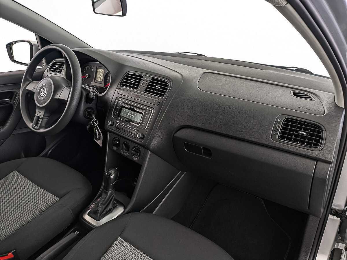 Volkswagen Polo, 2015 - Фото №12