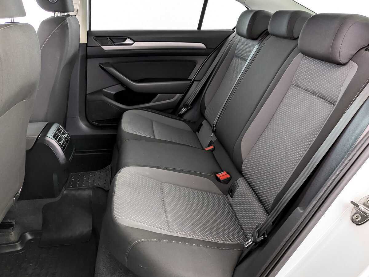 Volkswagen Passat, 2016 - Фото №11
