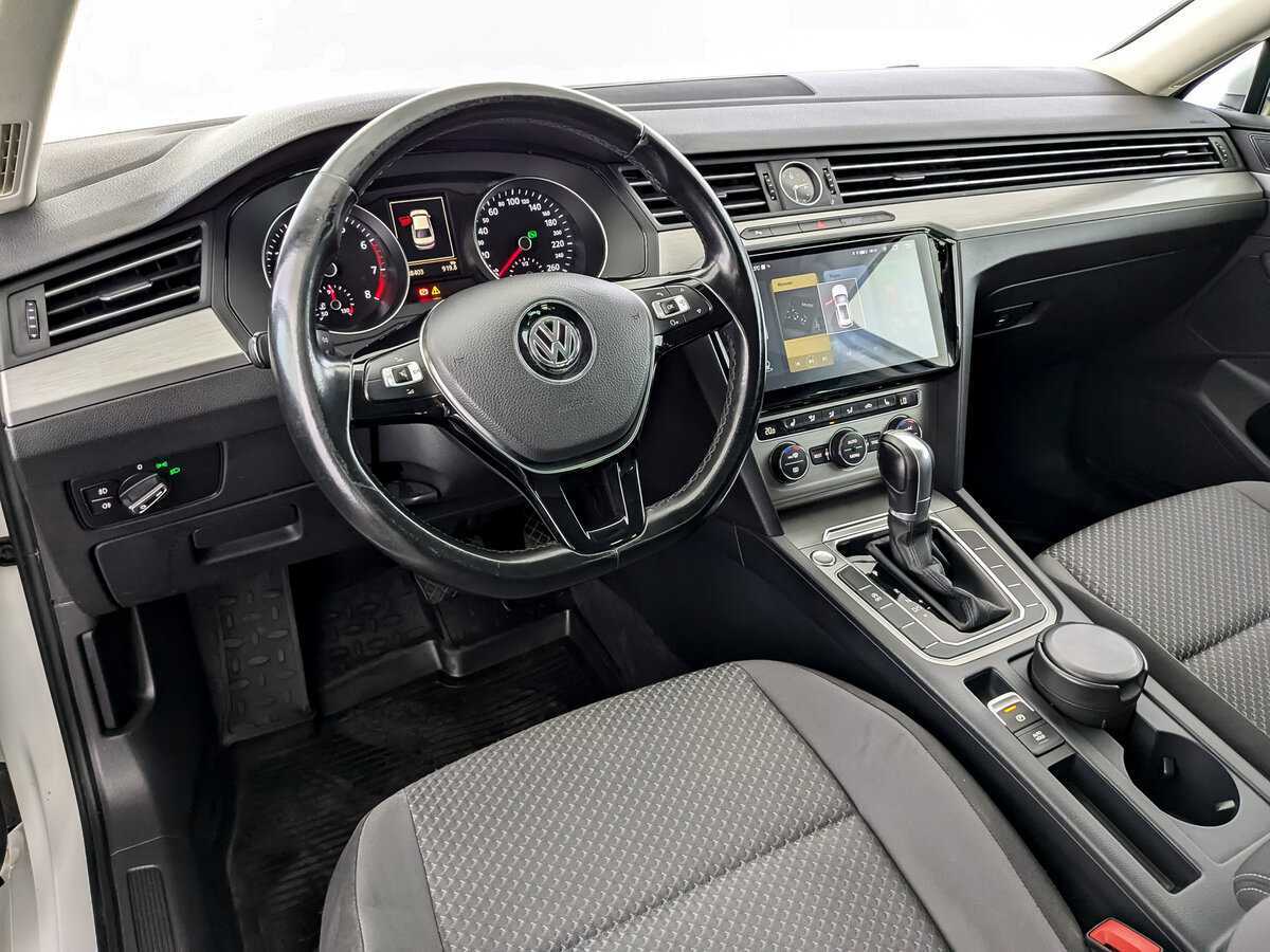 Volkswagen Passat, 2016 - Фото №15