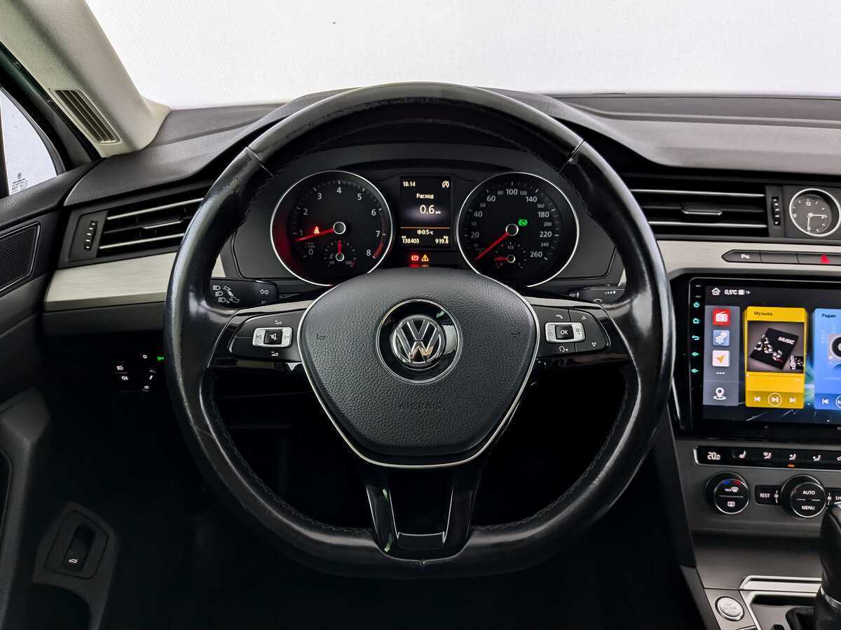 Volkswagen Passat, 2016 - Фото №18