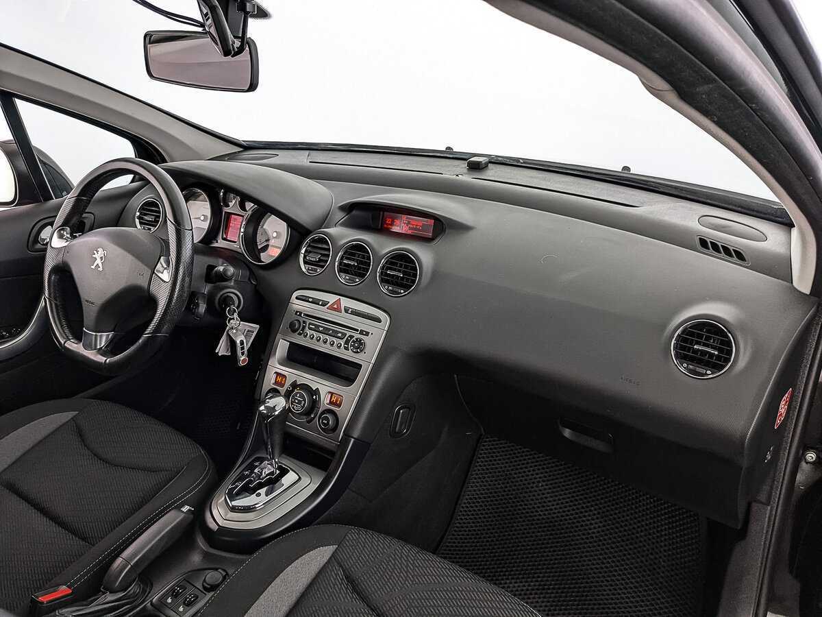 Peugeot 408, 2016 - Фото №10