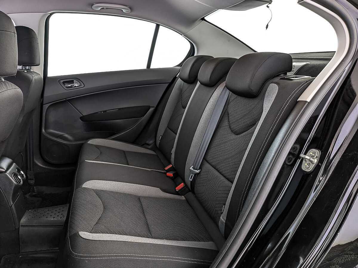 Peugeot 408, 2016 - Фото №15