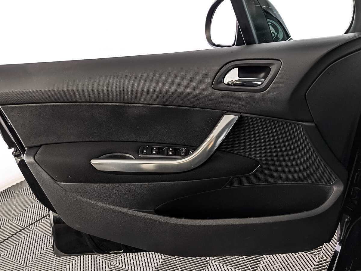 Peugeot 408, 2016 - Фото №16