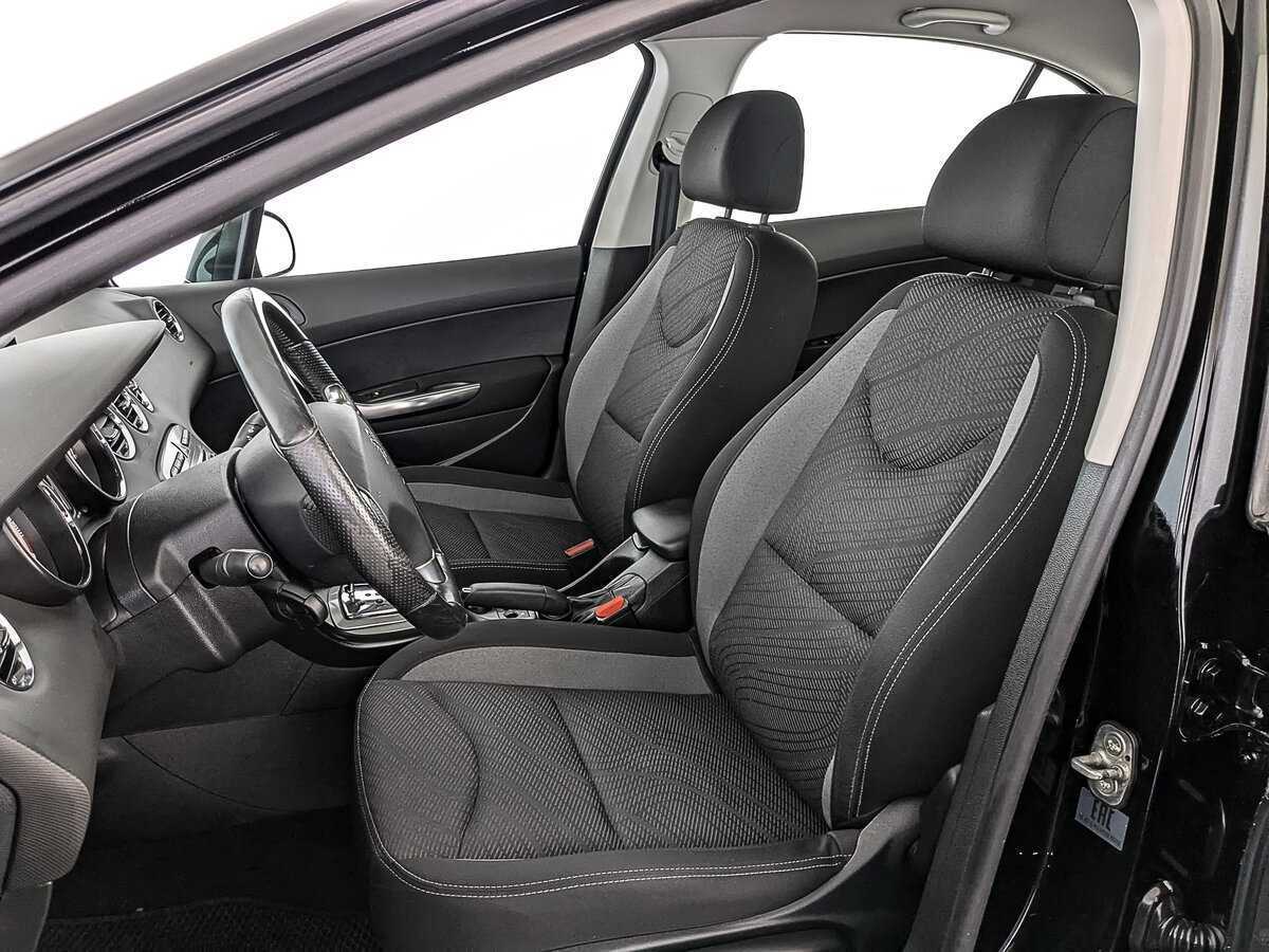 Peugeot 408, 2016 - Фото №17