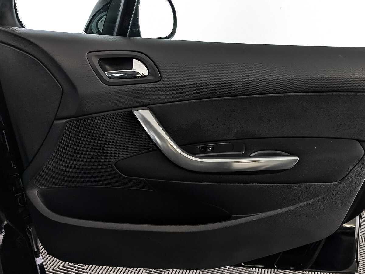 Peugeot 408, 2016 - Фото №22