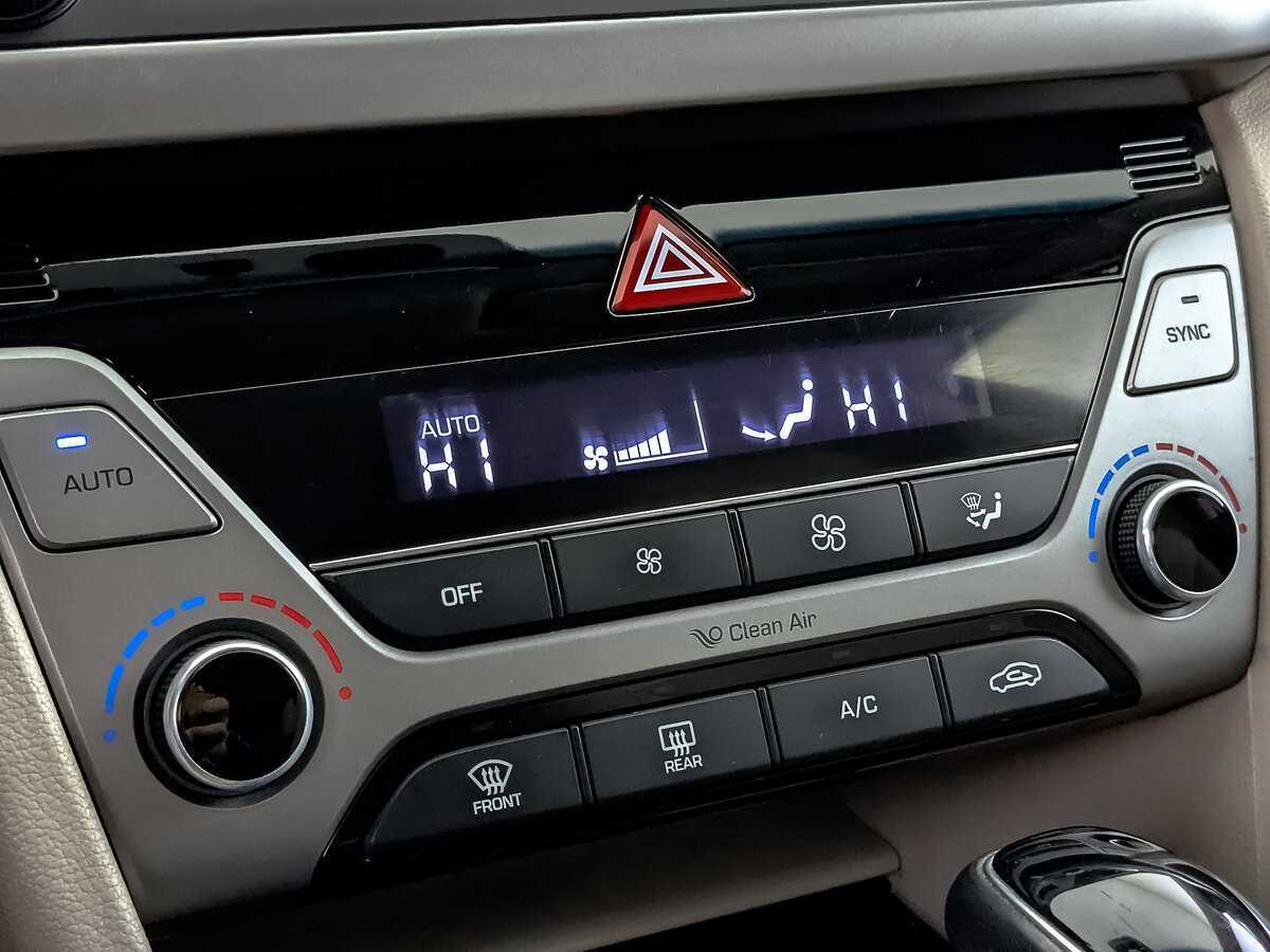 Hyundai Elantra, 2017 - Фото №20