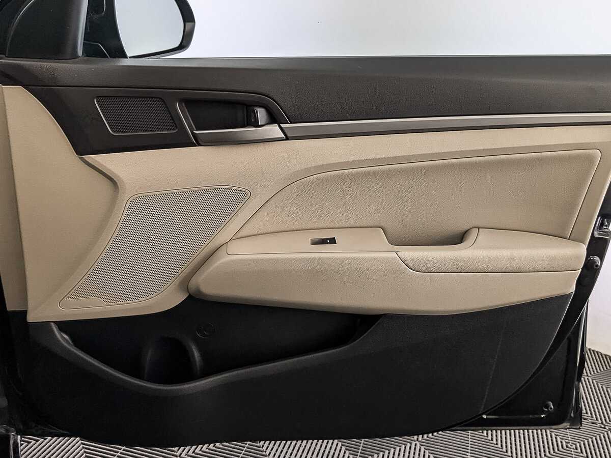 Hyundai Elantra, 2017 - Фото №24