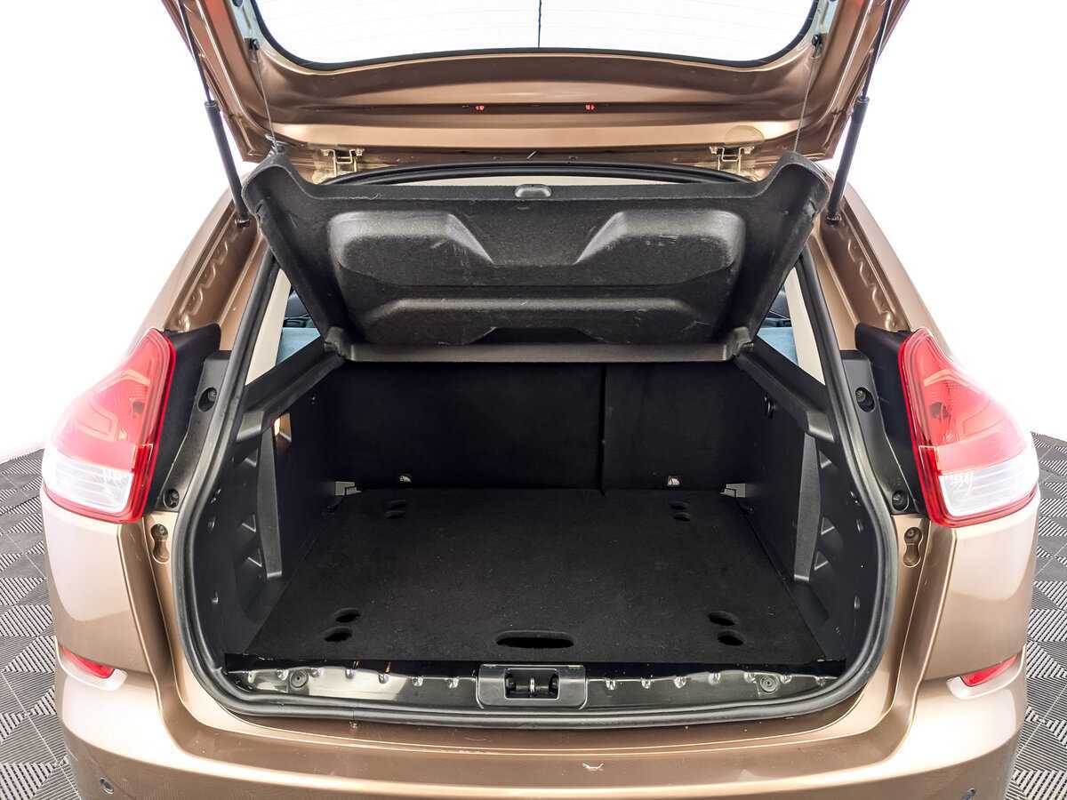 Lada (ВАЗ) XRAY, 2017 - Фото №9