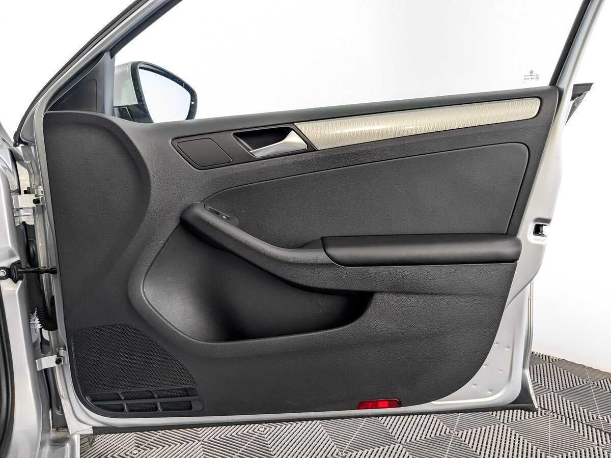 Volkswagen Jetta, 2016 - Фото №23