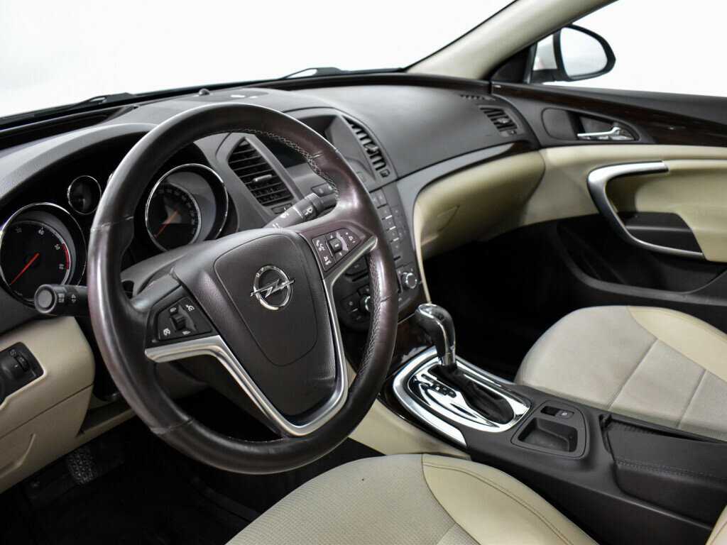 Opel Insignia, 2012 - Фото №8