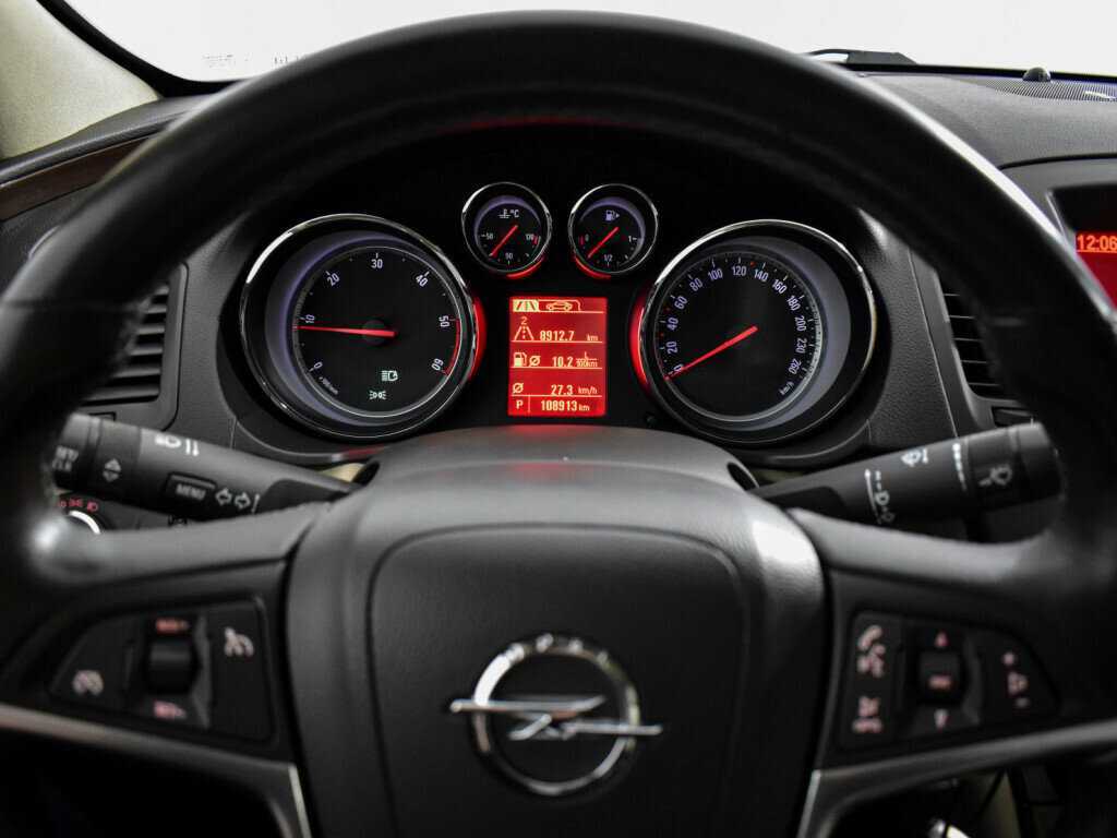 Opel Insignia, 2012 - Фото №17