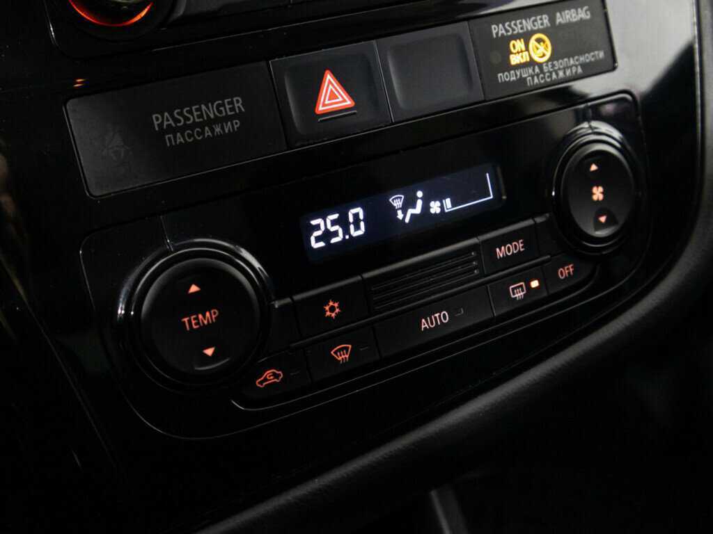 Mitsubishi Outlander, 2014 - Фото №11