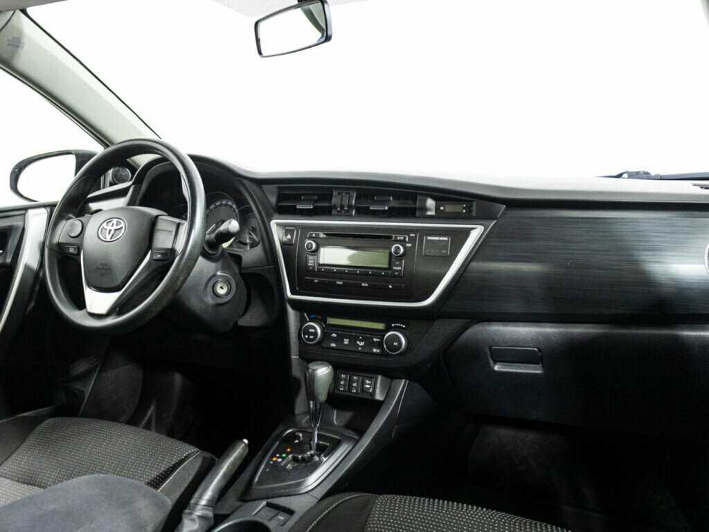 Toyota Auris, 2013 - Фото №8
