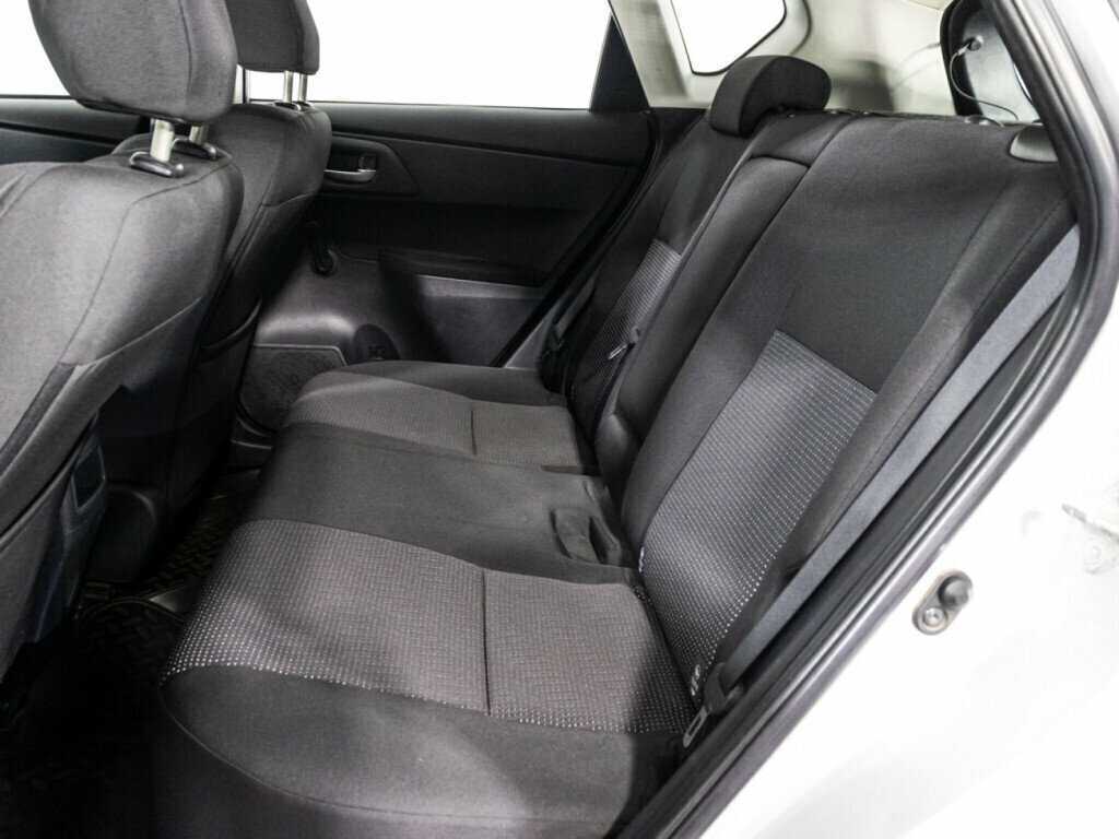 Toyota Auris, 2013 - Фото №9
