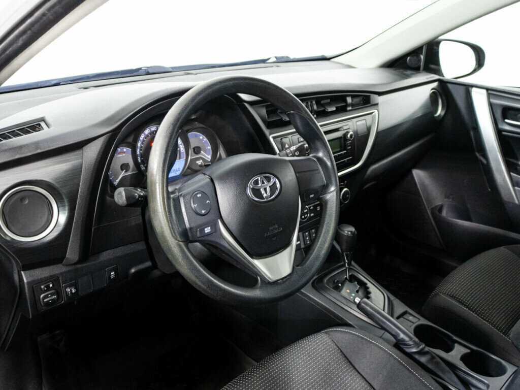 Toyota Auris, 2013 - Фото №10