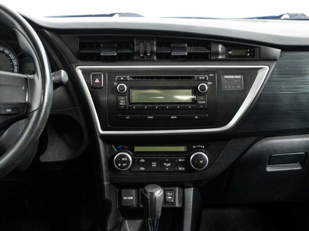Toyota Auris, 2013 - Фото №13