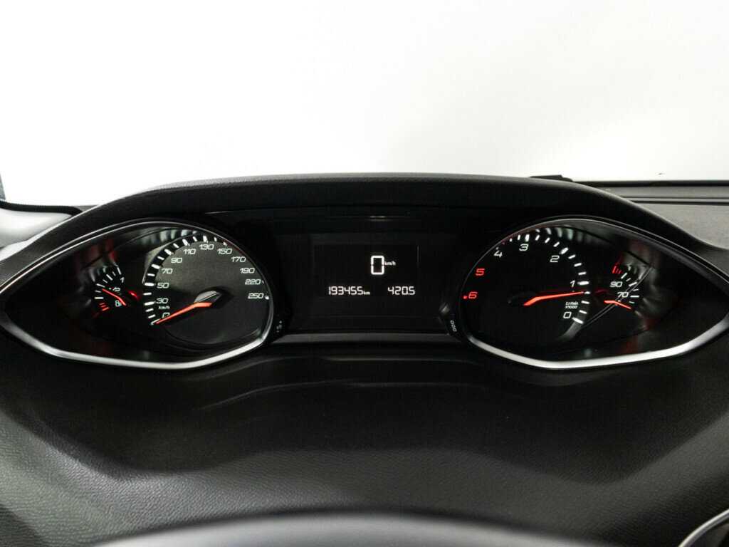 Peugeot 308, 2018 - Фото №11