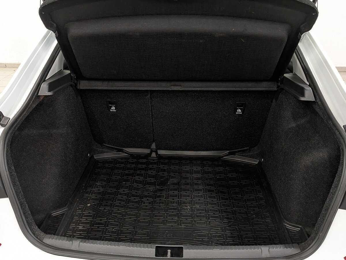 Volkswagen Polo, 2020 - Фото №9