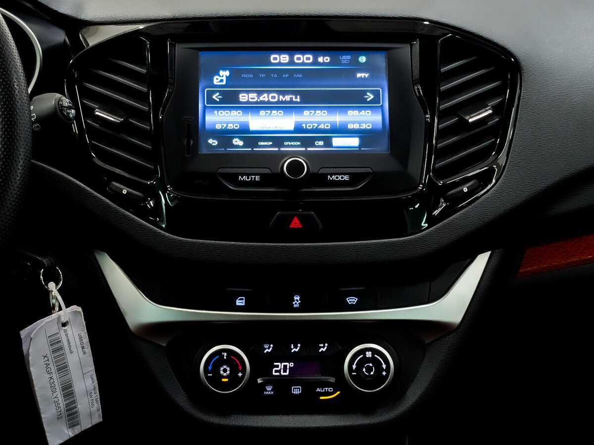 Lada (ВАЗ) Vesta SW Cross, 2019 - Фото №14