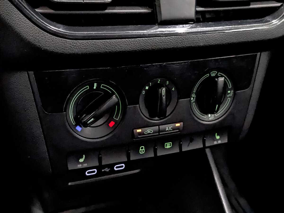 Skoda Rapid, 2020 - Фото №18