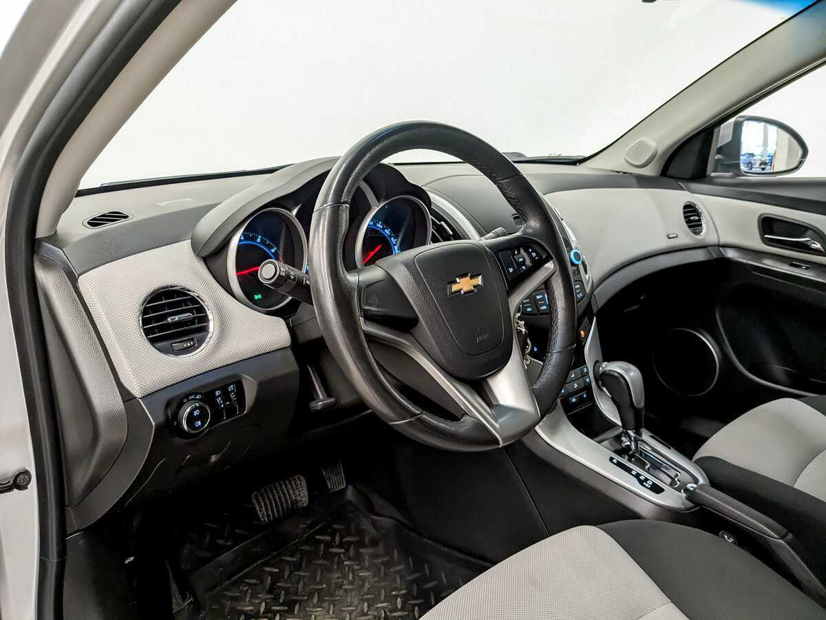 Chevrolet Cruze, 2013 - Фото №15