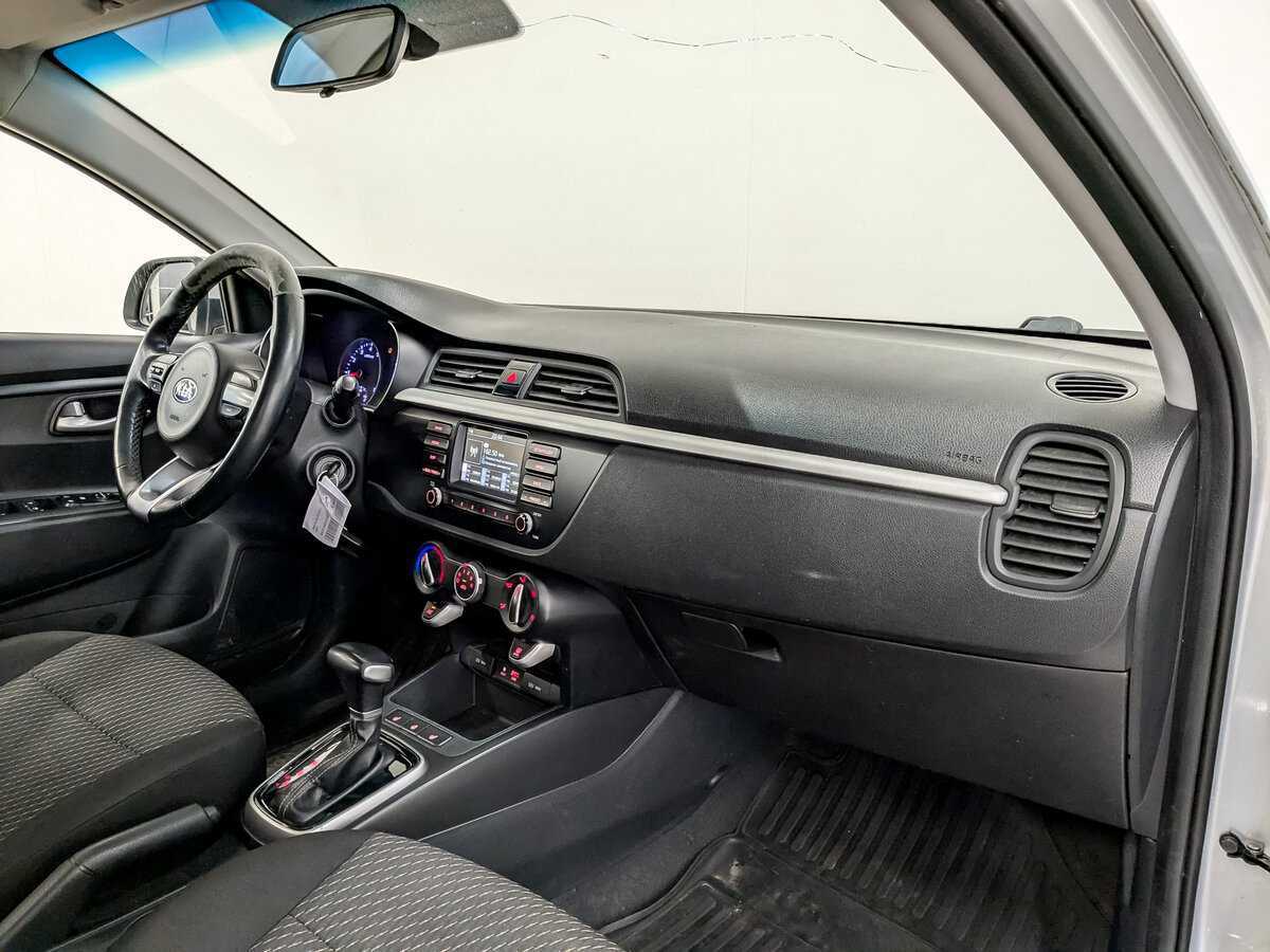 Kia Rio X-Line, 2020 - Фото №10