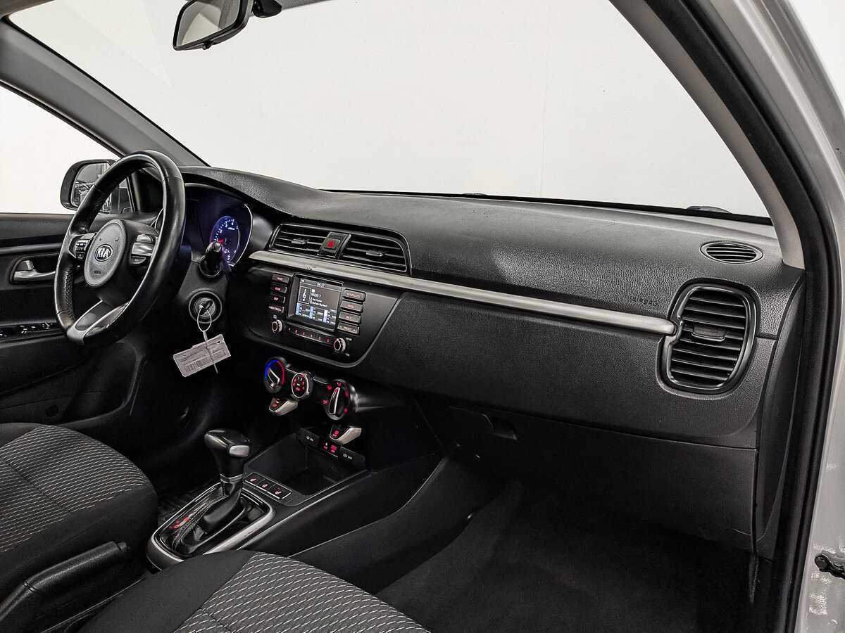 Kia Rio X-Line, 2020 - Фото №12
