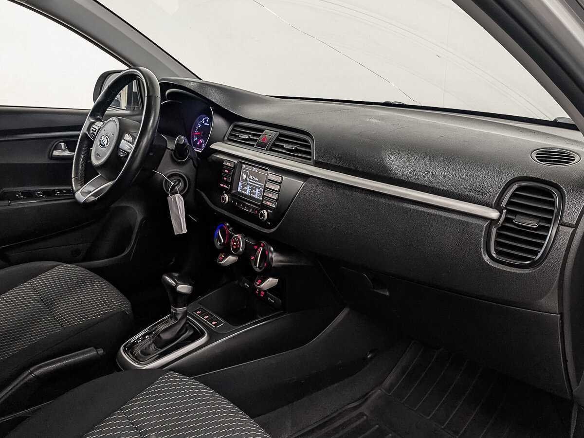 Kia Rio X-Line, 2020 - Фото №12