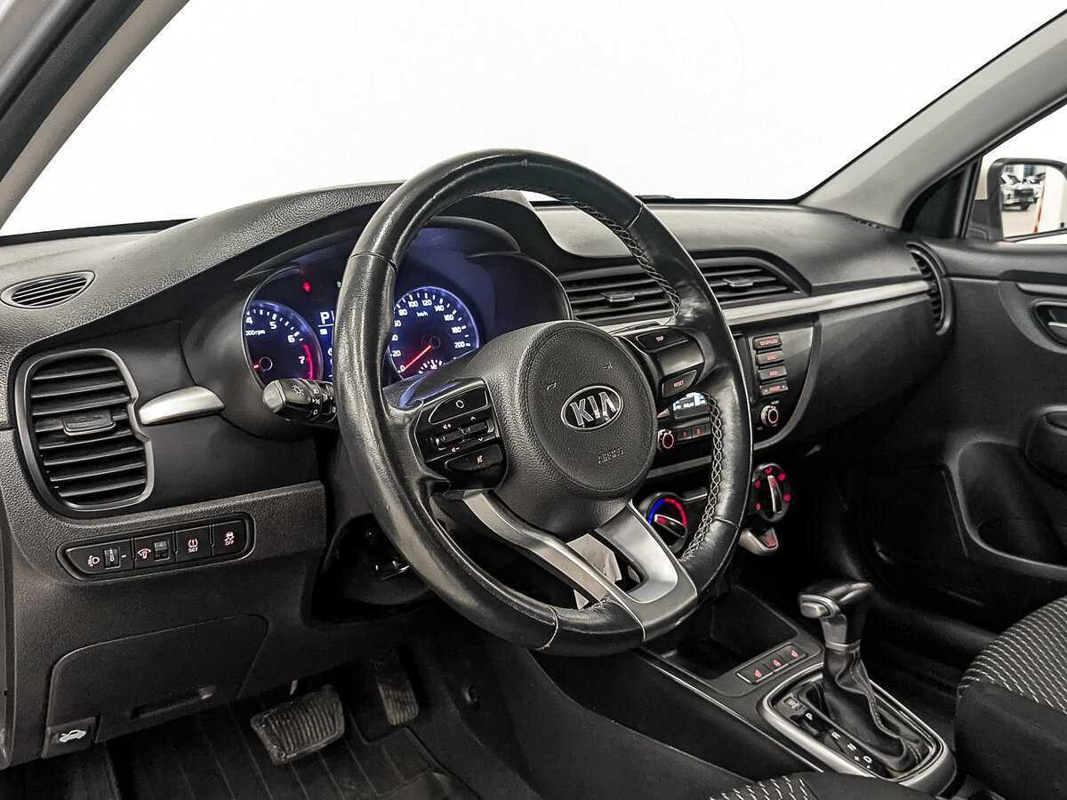 Kia Rio X-Line, 2020 - Фото №14