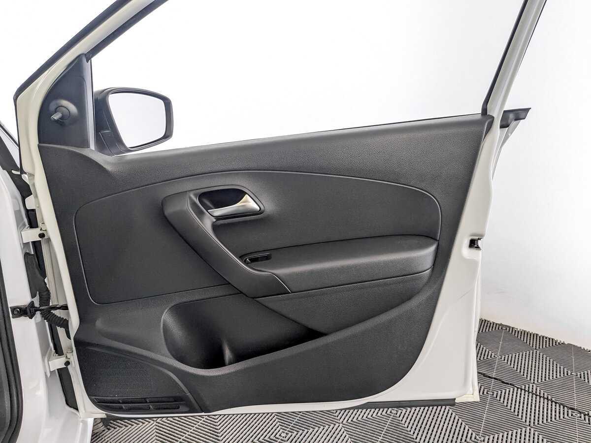 Volkswagen Polo, 2020 - Фото №21