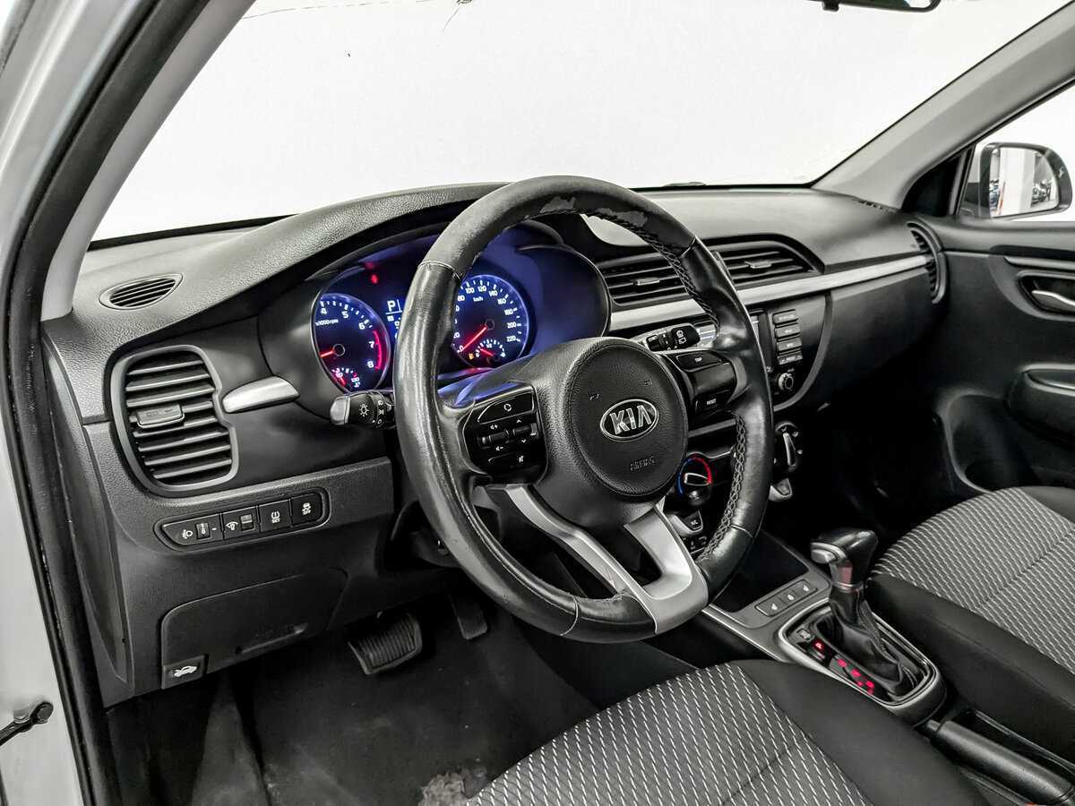 Kia Rio X-Line, 2020 - Фото №15