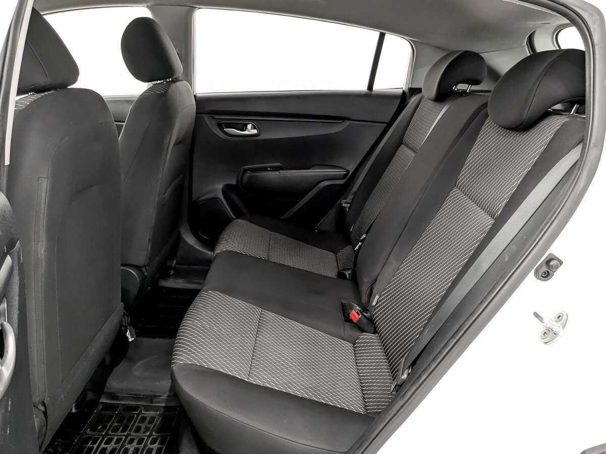 Kia Rio X-Line, 2020 - Фото №11