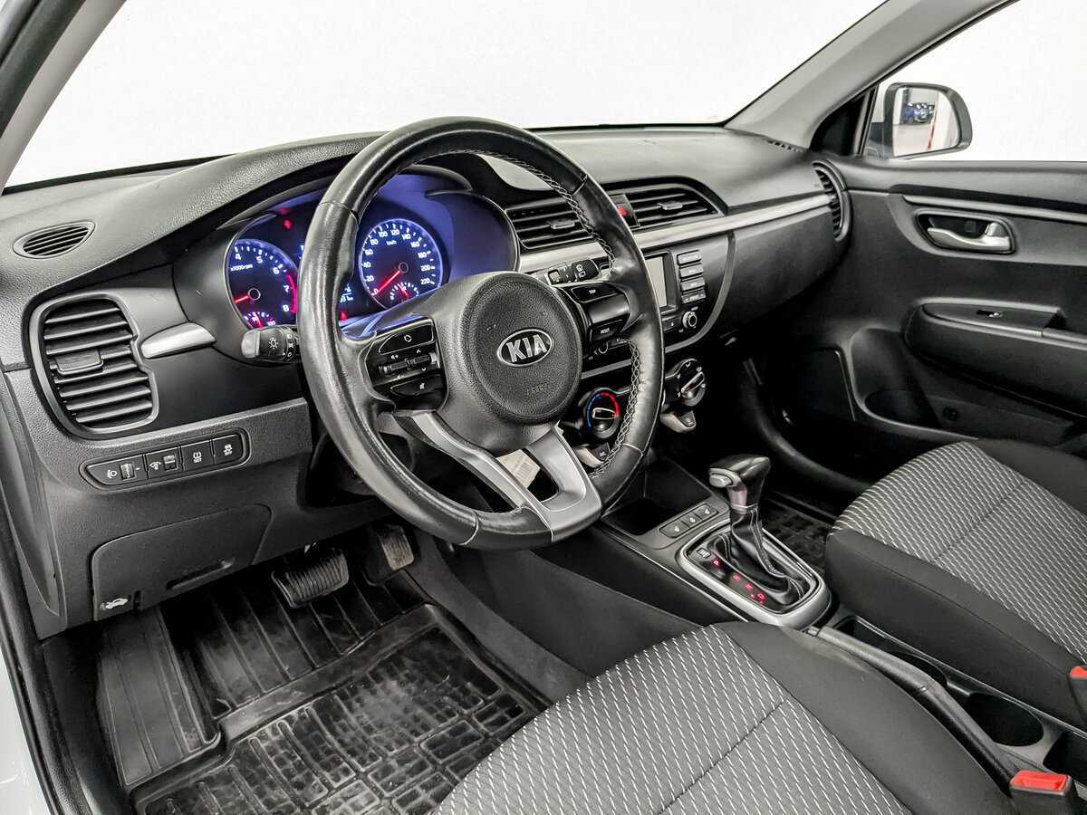 Kia Rio X-Line, 2020 - Фото №15